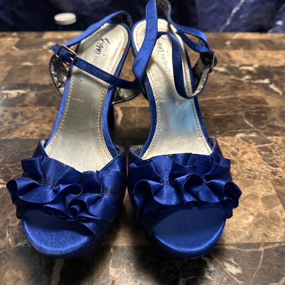 Fioni nights blue heels